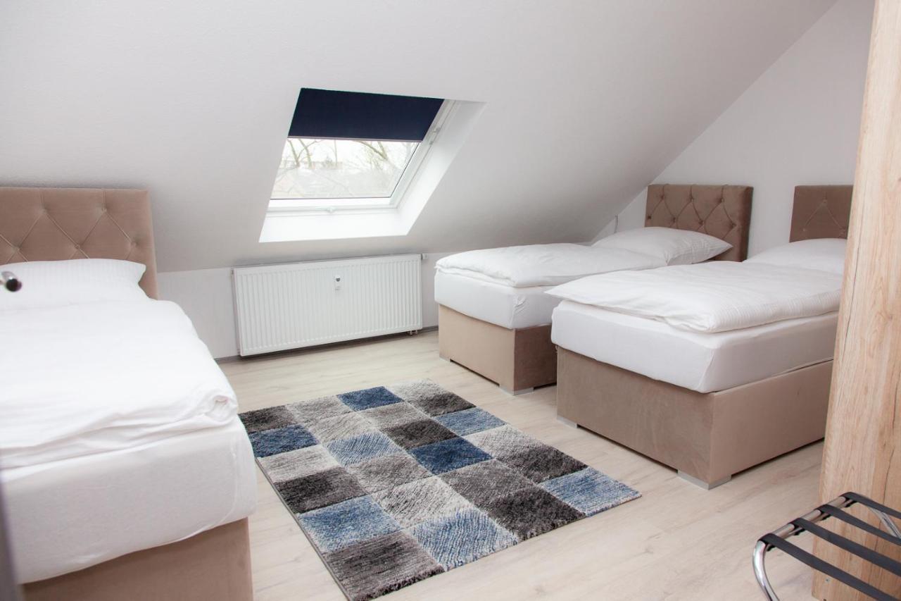 T&K Apartments Near Messe Fair Trade Duesseldorf Und Airport 3A Duisburg Bagian luar foto